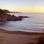 ⭑ Sea Views + Private Beach. What Else? ⭑ Apartment *