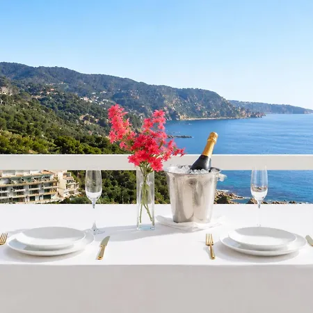 ⭑ Sea Views + Private Beach. What Else? ⭑ Lägenhet Tossa de Mar