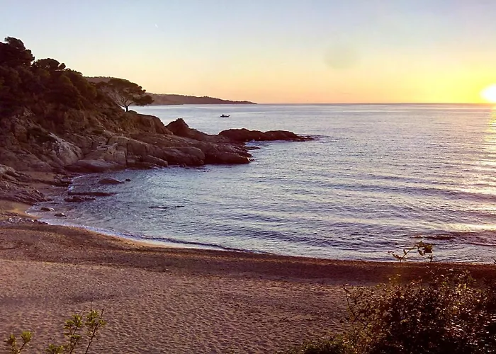 ⭑ Sea Views + Private Beach. What Else? ⭑ Διαμέρισμα *