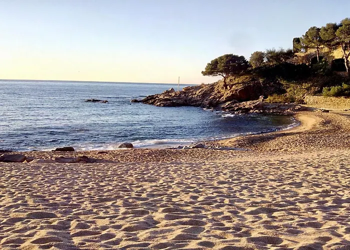 ⭑ Sea Views + Private Beach. What Else? ⭑ Διαμέρισμα