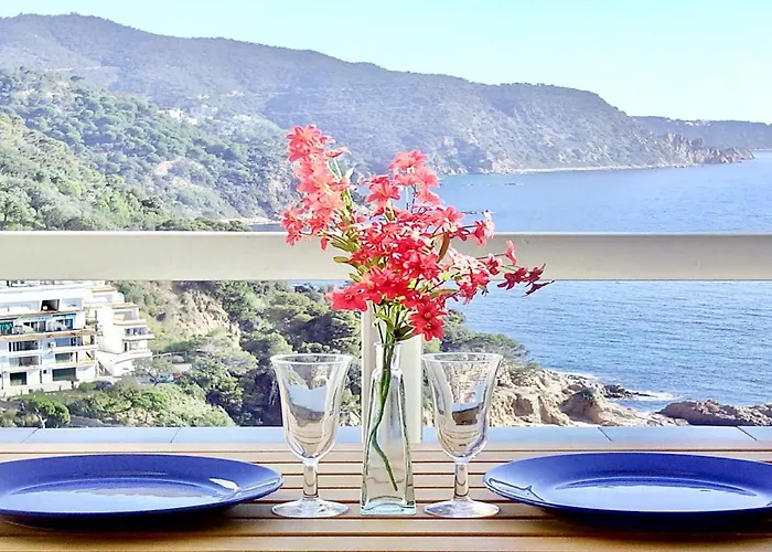 Διαμέρισμα ⭑ Sea Views + Private Beach. What Else? ⭑